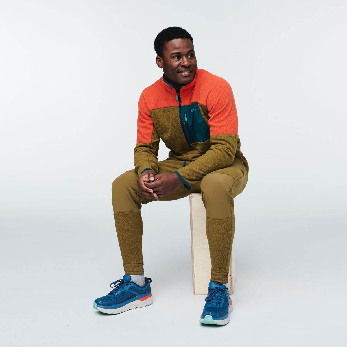 Abrazo Fleece Jogger  - Oak