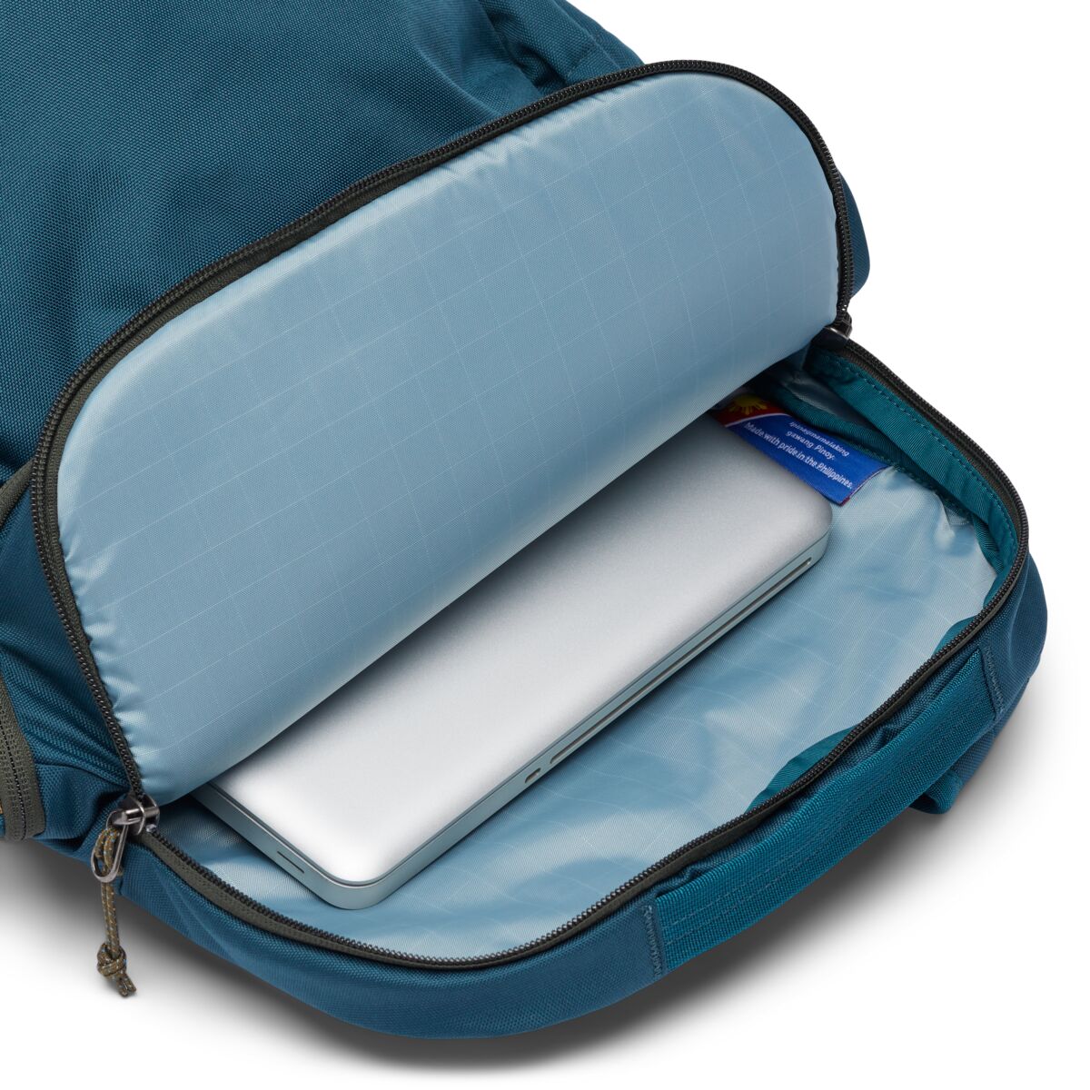 Chiquillo 30L Backpack-CadaDia  - Abyss