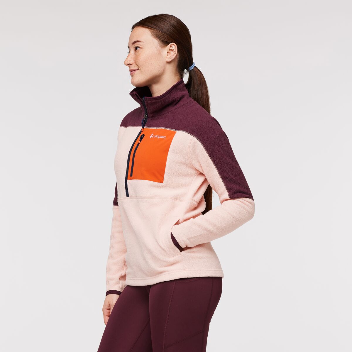 W_Abrazo_Half_Zip_Fleece_Jacket_Wine_Rosewood_3.jpg